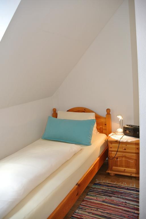 Weingut Primus Suedsteiermark Spielfeld Room photo