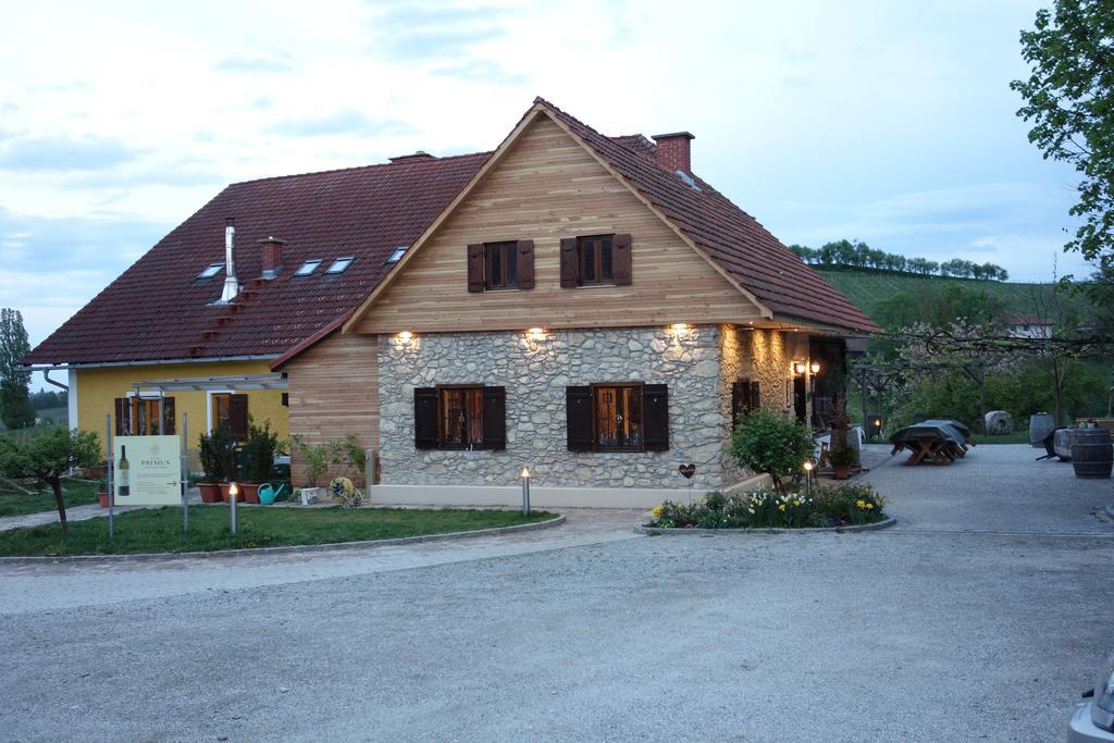 Weingut Primus Suedsteiermark Spielfeld Exterior photo