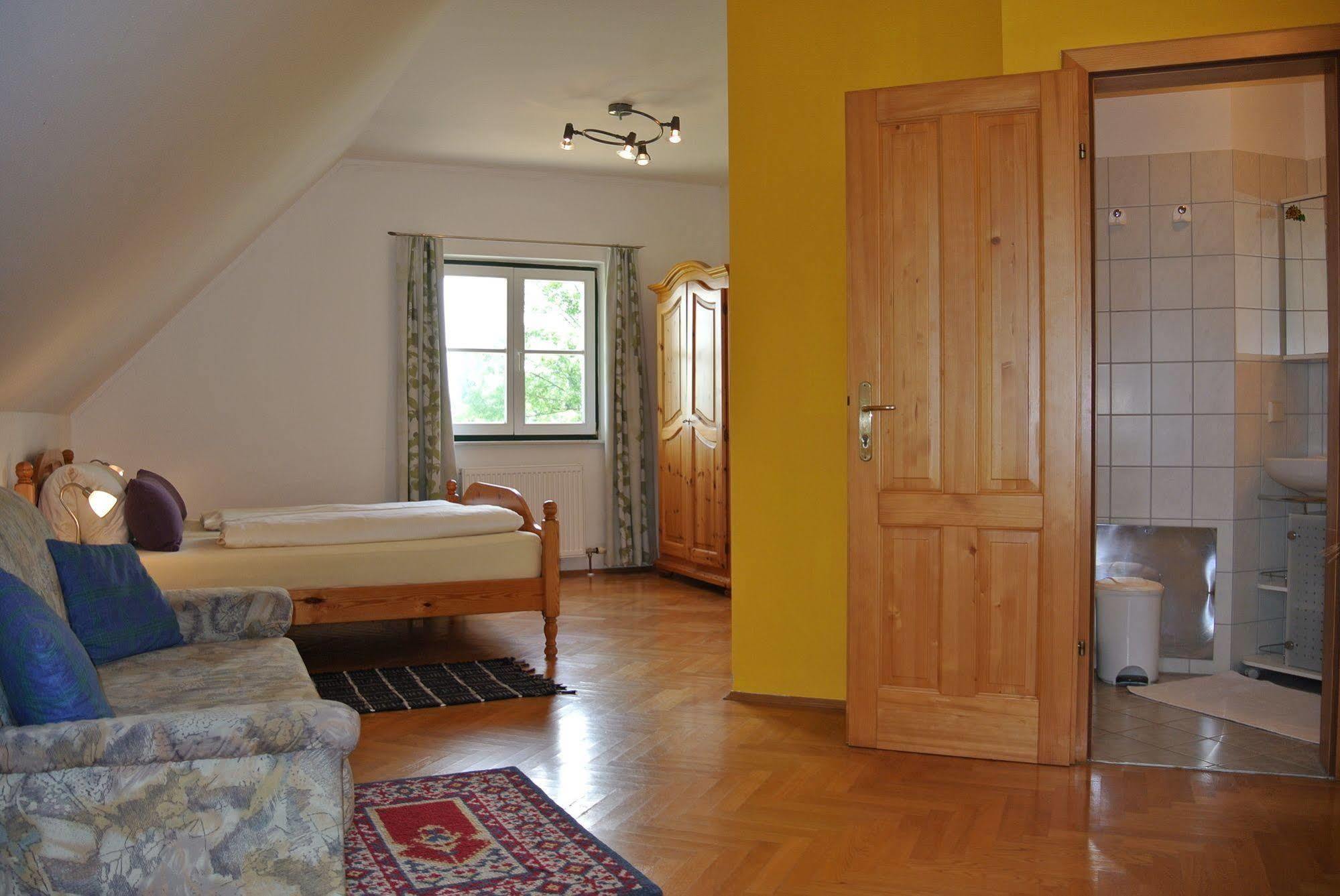 Weingut Primus Suedsteiermark Spielfeld Exterior photo
